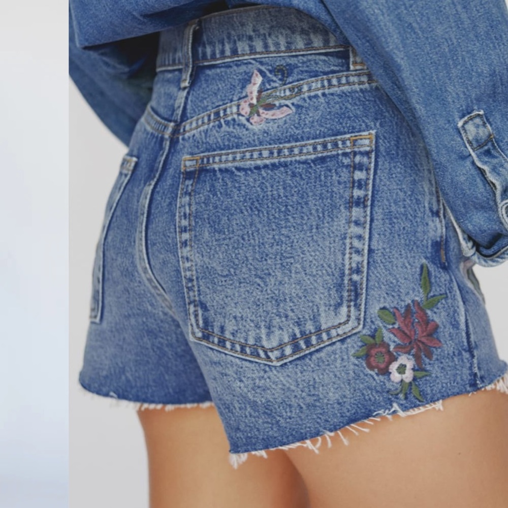 Charlie High Rise Jean Short - Picture 5 of 5